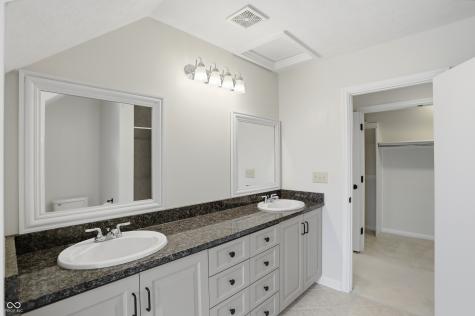 8602 Frontgate Lane Indianapolis IN 46256