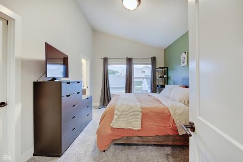48 Central Greens Boulevard Indianapolis IN 46222