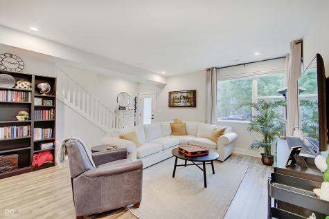 48 Central Greens Boulevard Indianapolis IN 46222