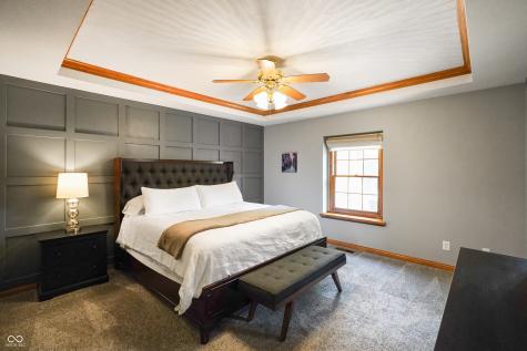 6017 Creekbend Boulevard Indianapolis IN 46217