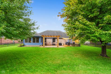 6017 Creekbend Boulevard Indianapolis IN 46217