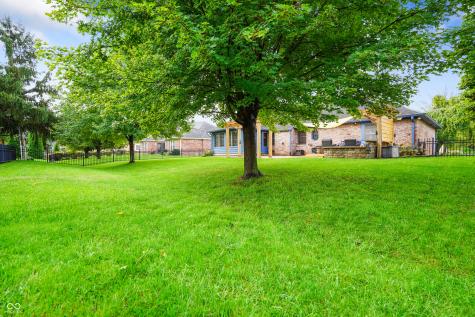 6017 Creekbend Boulevard Indianapolis IN 46217