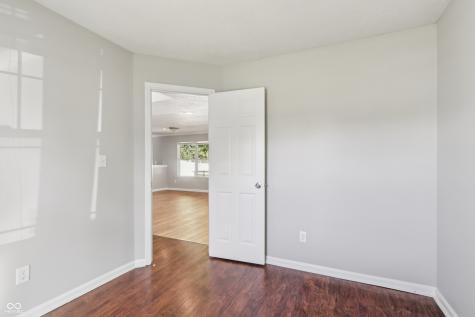 5729 Decatur Ridge Drive Indianapolis IN 46221
