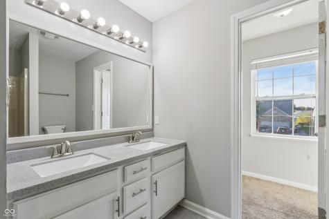 5729 Decatur Ridge Drive Indianapolis IN 46221