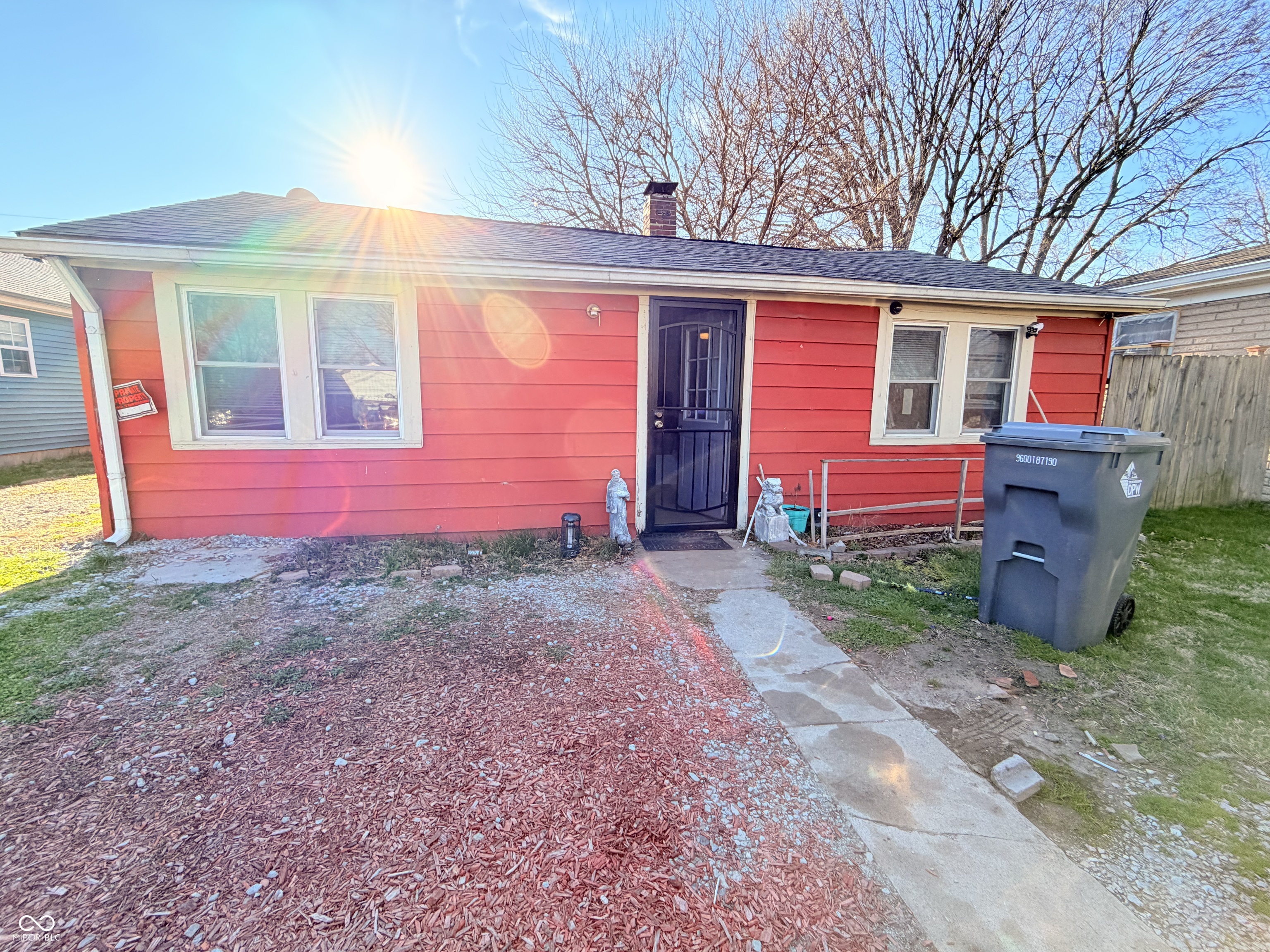 2754 S Lyons Avenue Indianapolis IN 46241