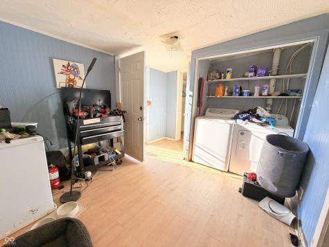 2754 S Lyons Avenue Indianapolis IN 46241