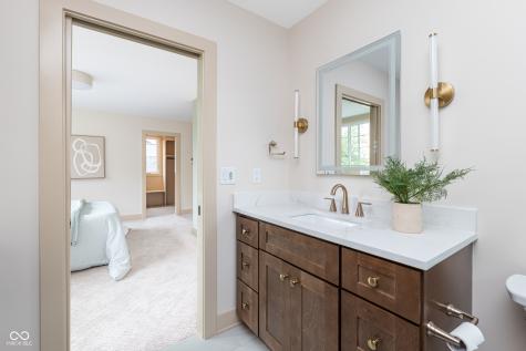 5261 Carrollton Avenue Indianapolis IN 46220