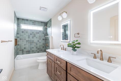 5261 Carrollton Avenue Indianapolis IN 46220