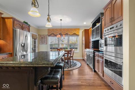 6045 Channel Drive Columbus IN 47201