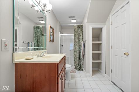 6045 Channel Drive Columbus IN 47201