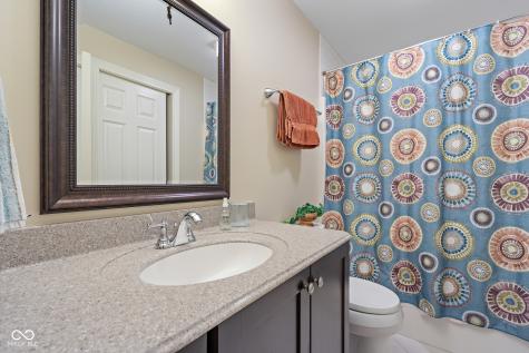 6045 Channel Drive Columbus IN 47201