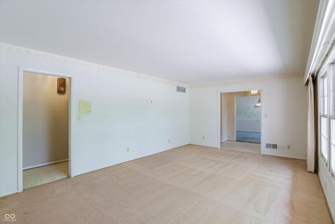 5459 Hedgerow Drive Indianapolis IN 46226