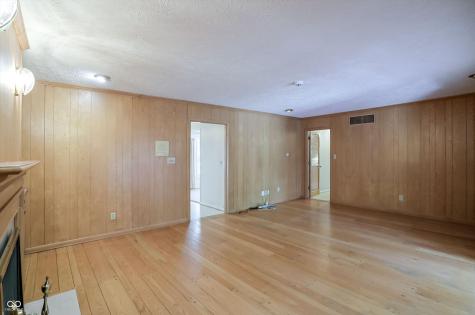 5459 Hedgerow Drive Indianapolis IN 46226