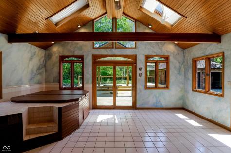 5459 Hedgerow Drive Indianapolis IN 46226