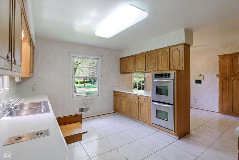 5459 Hedgerow Drive Indianapolis IN 46226
