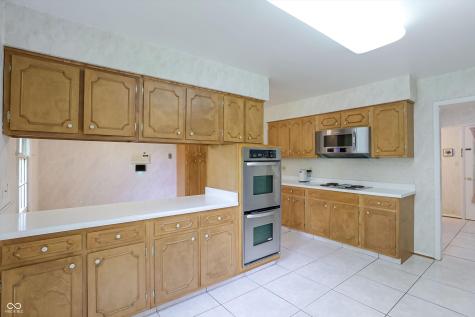 5459 Hedgerow Drive Indianapolis IN 46226