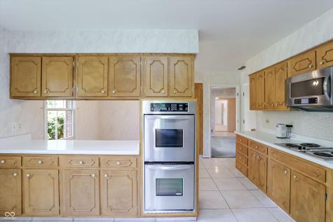 5459 Hedgerow Drive Indianapolis IN 46226