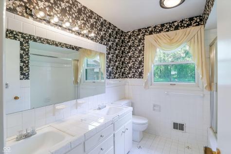 5459 Hedgerow Drive Indianapolis IN 46226
