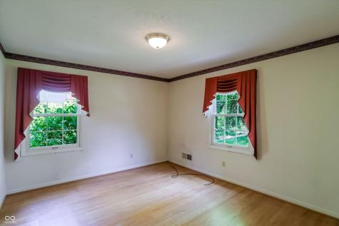 5459 Hedgerow Drive Indianapolis IN 46226