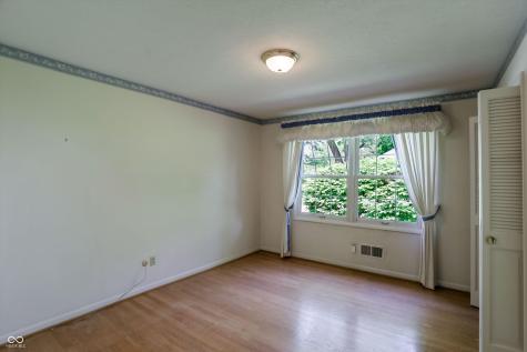 5459 Hedgerow Drive Indianapolis IN 46226