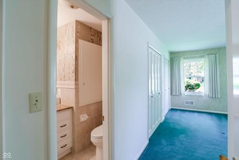 5459 Hedgerow Drive Indianapolis IN 46226