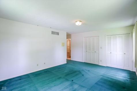 5459 Hedgerow Drive Indianapolis IN 46226