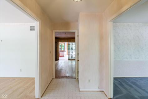 5459 Hedgerow Drive Indianapolis IN 46226