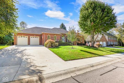 1354 Blackhawk Drive Columbus IN 47201