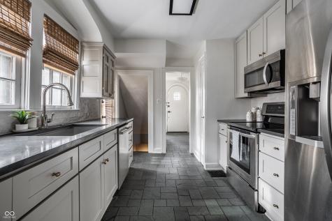 116 W 49th Street Indianapolis IN 46208