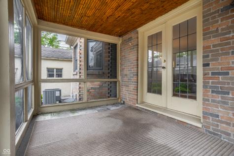 116 W 49th Street Indianapolis IN 46208