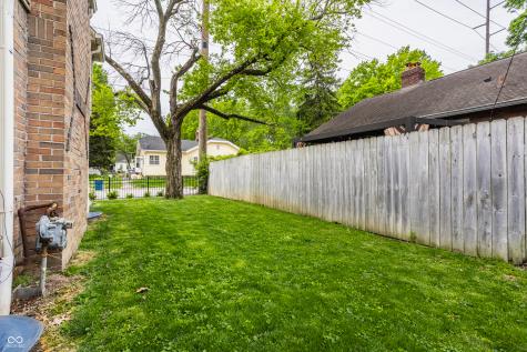 116 W 49th Street Indianapolis IN 46208