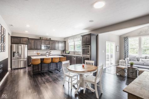 4317 Bexley Court Avon IN 46123
