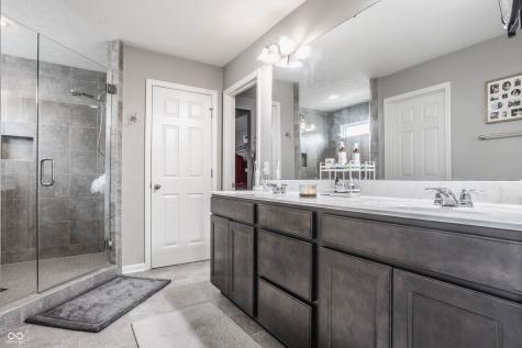 4317 Bexley Court Avon IN 46123