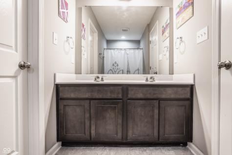 4317 Bexley Court Avon IN 46123