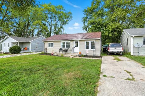 1324 E 225 S Shelbyville IN 46176