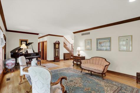 9987 Summerlakes Drive Carmel IN 46032