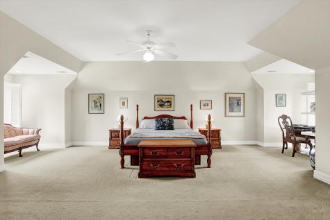 9987 Summerlakes Drive Carmel IN 46032