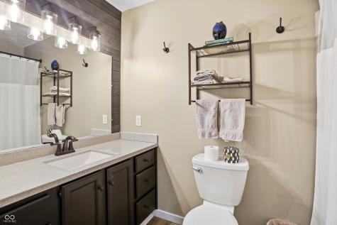 232 Charing Cross Road Indianapolis IN 46217