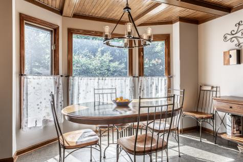 710 Sugarbush Drive Zionsville IN 46077