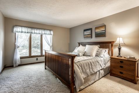 710 Sugarbush Drive Zionsville IN 46077