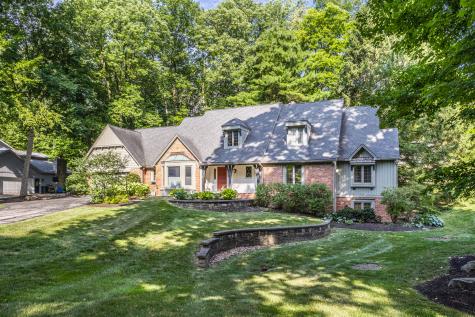 710 Sugarbush Drive Zionsville IN 46077
