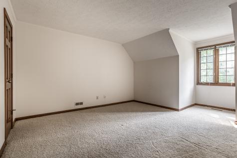 710 Sugarbush Drive Zionsville IN 46077