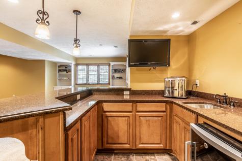 710 Sugarbush Drive Zionsville IN 46077