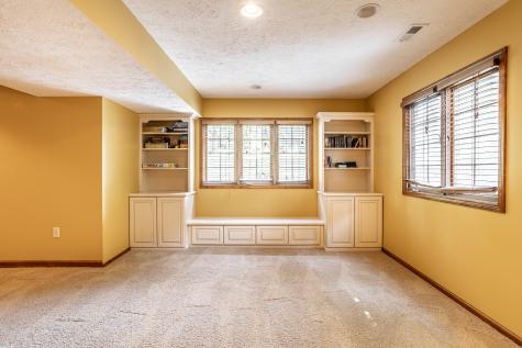 710 Sugarbush Drive Zionsville IN 46077