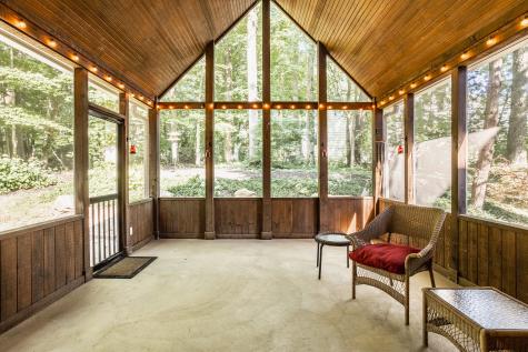 710 Sugarbush Drive Zionsville IN 46077