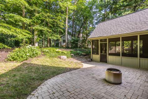 710 Sugarbush Drive Zionsville IN 46077