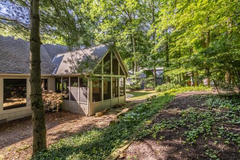 710 Sugarbush Drive Zionsville IN 46077