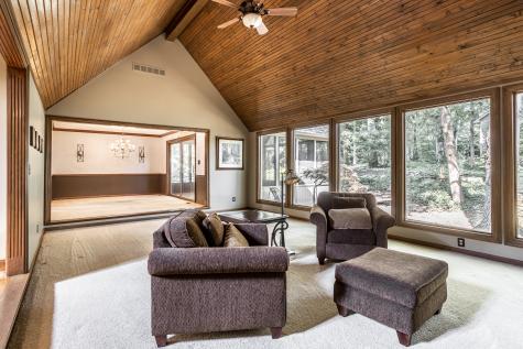 710 Sugarbush Drive Zionsville IN 46077