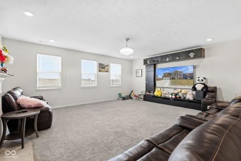 261 Dyson Drive Whiteland IN 46184