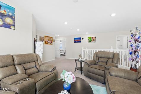 261 Dyson Drive Whiteland IN 46184